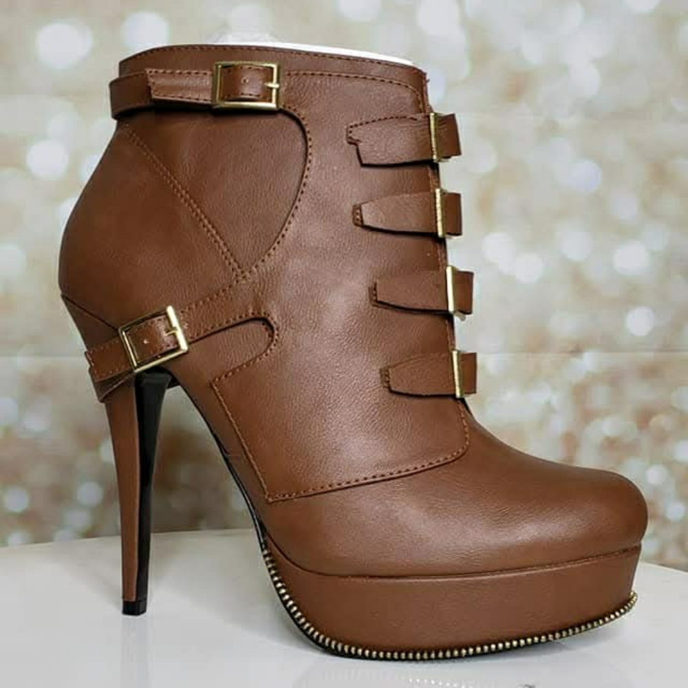 Shoe Dazzle Cognac Zipper Bootie
